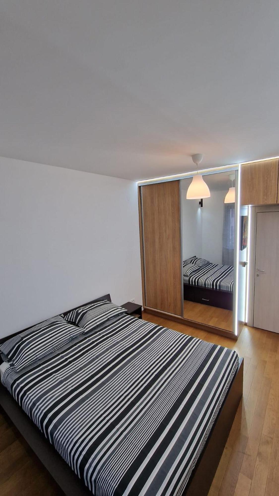 Appartement Porodicno-Poslovni Udoban Stan à Belgrade Extérieur photo