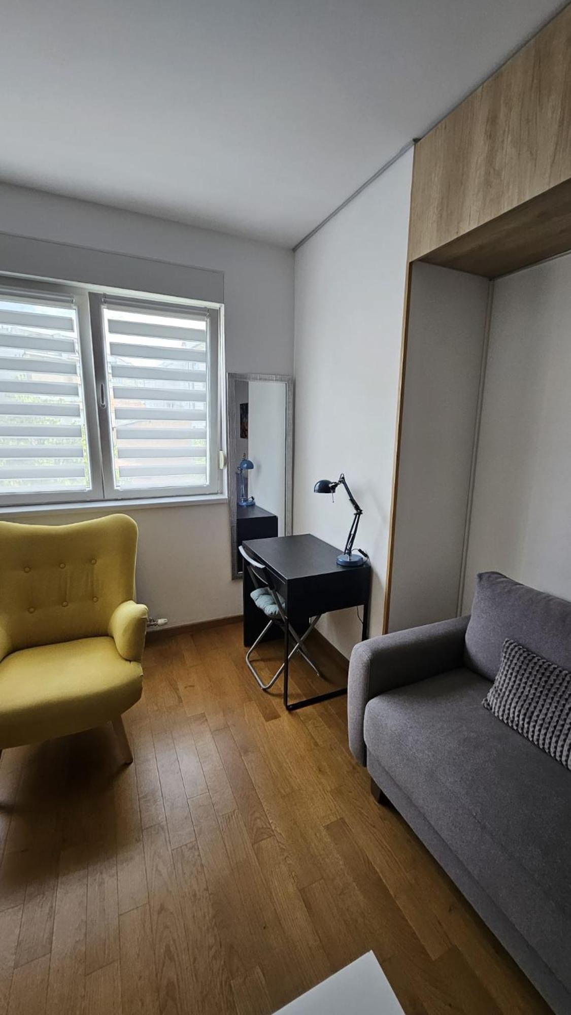 Appartement Porodicno-Poslovni Udoban Stan à Belgrade Extérieur photo
